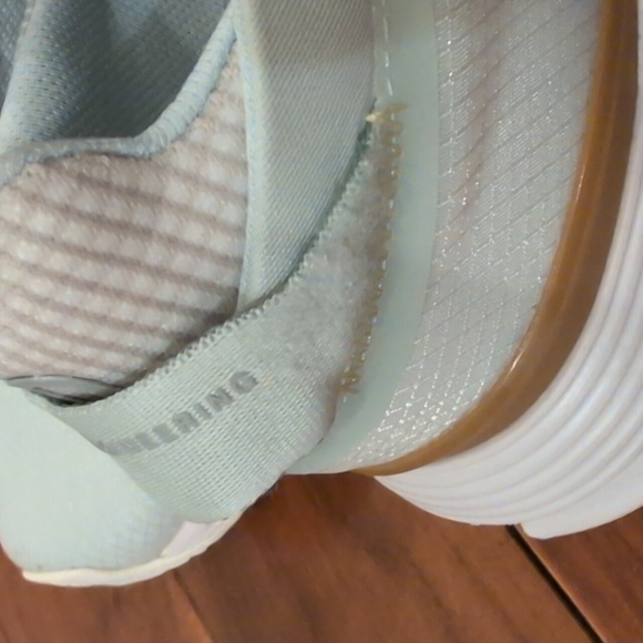 ON Cloud running cloudnova wrap leaf cumin 9.5 41 - Picture 8 of 8